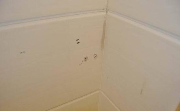 墙上打孔瓷砖打烂怎么办(墙上打孔瓷砖打烂怎么办图片) 墙上打孔瓷砖打烂怎么办(墙上打孔瓷砖打烂怎么办图片)